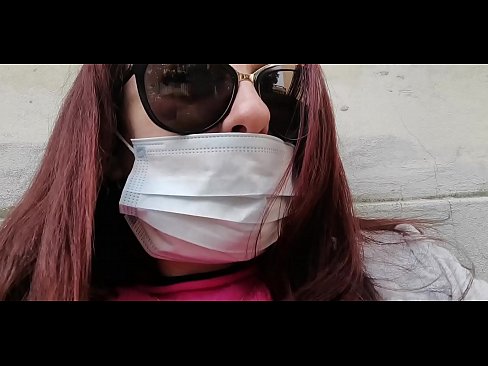 ❤️ Nicoletta analipiza kisasi kwa jirani yake na kukojoa kwenye karakana yake (Karantini Maalum ya Covid19 ya Italia) ️❤